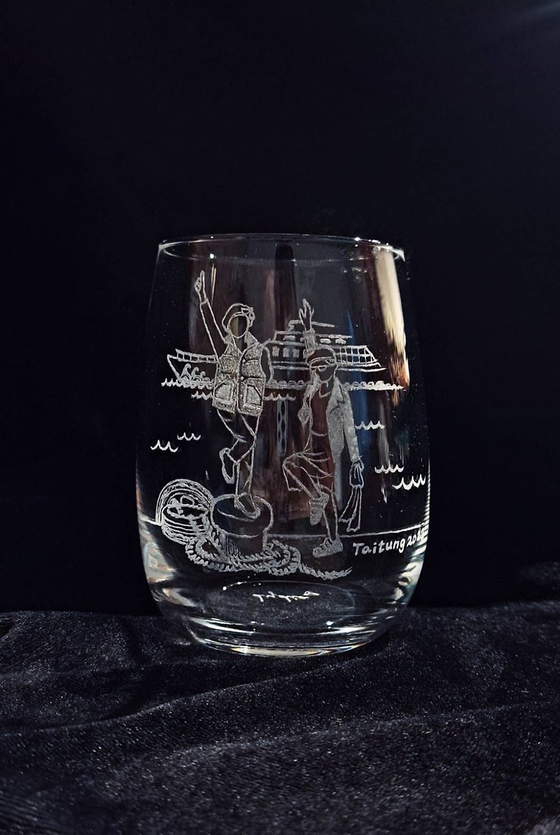 Custom-made hand-carved glass-[character outline sketch] (including background * no facial features) - Cups - Glass 