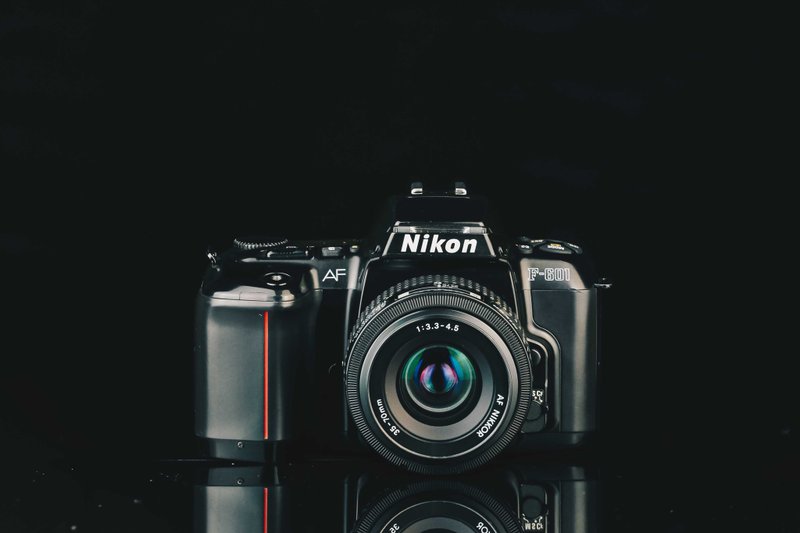 NIKON F-601+NIKKOR AF 35-70mm F=3.3-4.5 #2834 #135底片相機 - 相機/拍立得/底片相機 - 其他金屬 黑色