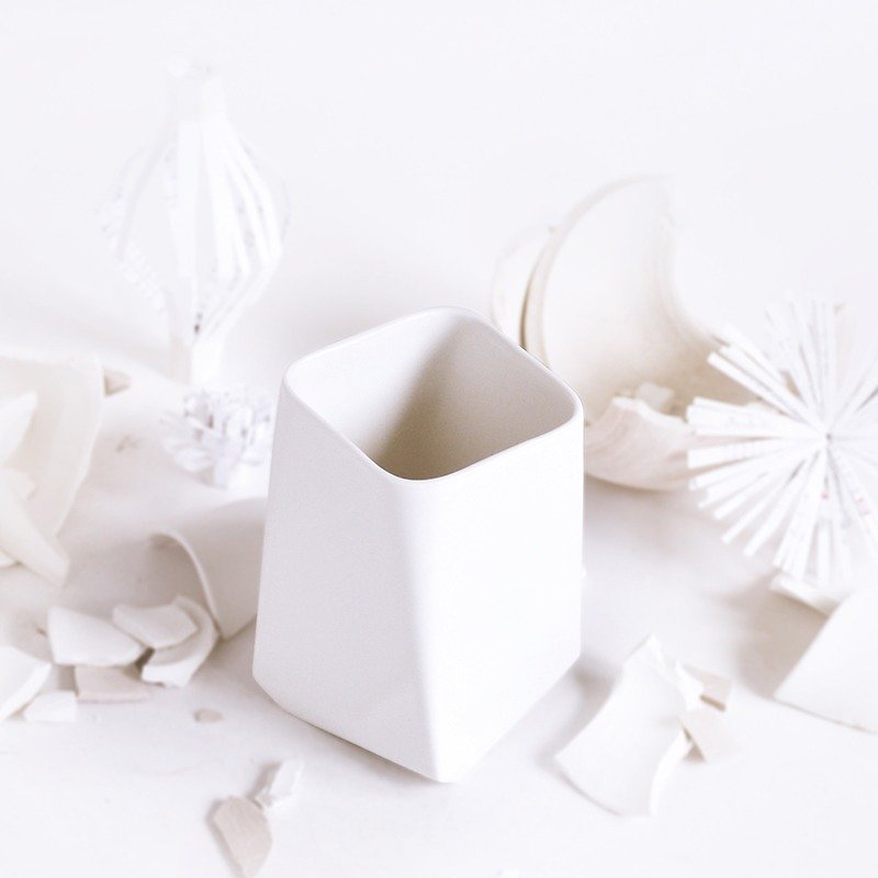 TURN Cup - Mugs - Porcelain White