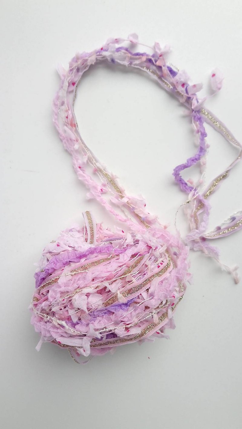 Pulled yarn 3.0m - Knitting, Embroidery, Felted Wool & Sewing - Polyester Pink