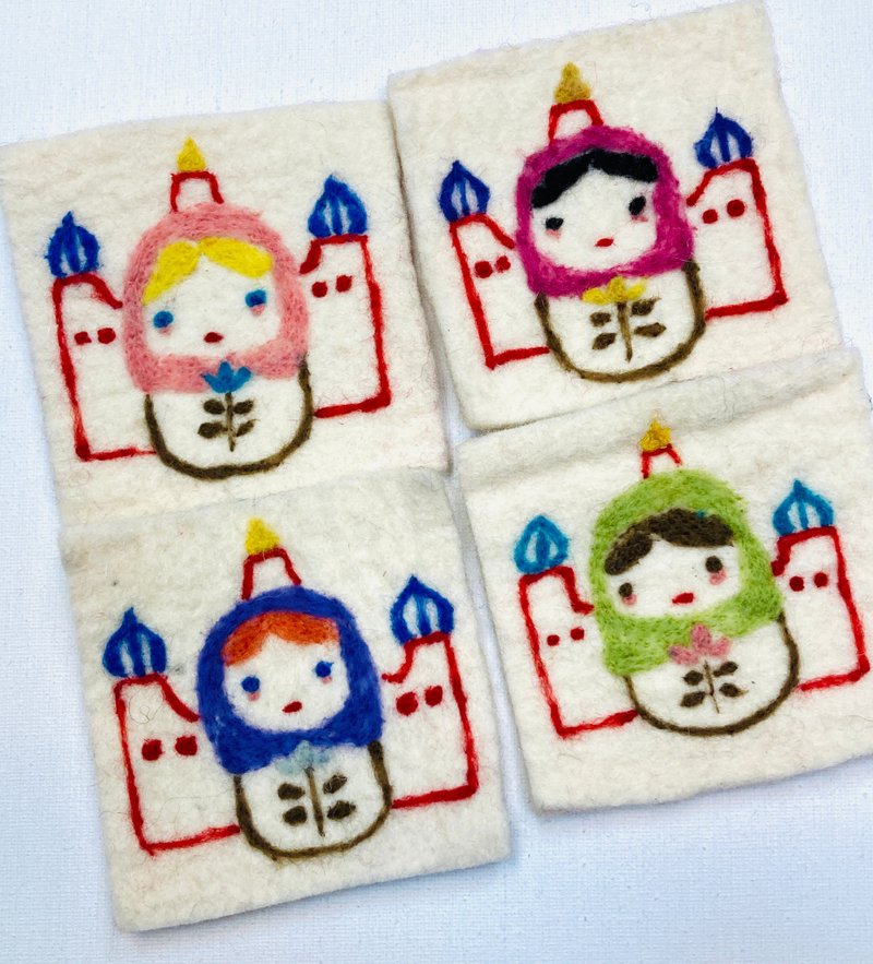 Matryoshka Dolls & Onion Domes- A set of 4 Needle Felted Coasters - Coasters - Wool 