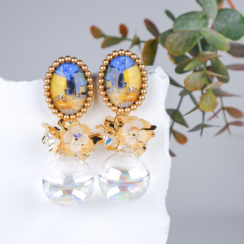 Art Glass Dome (Van Gogh's Night Cafe Terrace) - Earrings & Clip-ons - Glass Multicolor