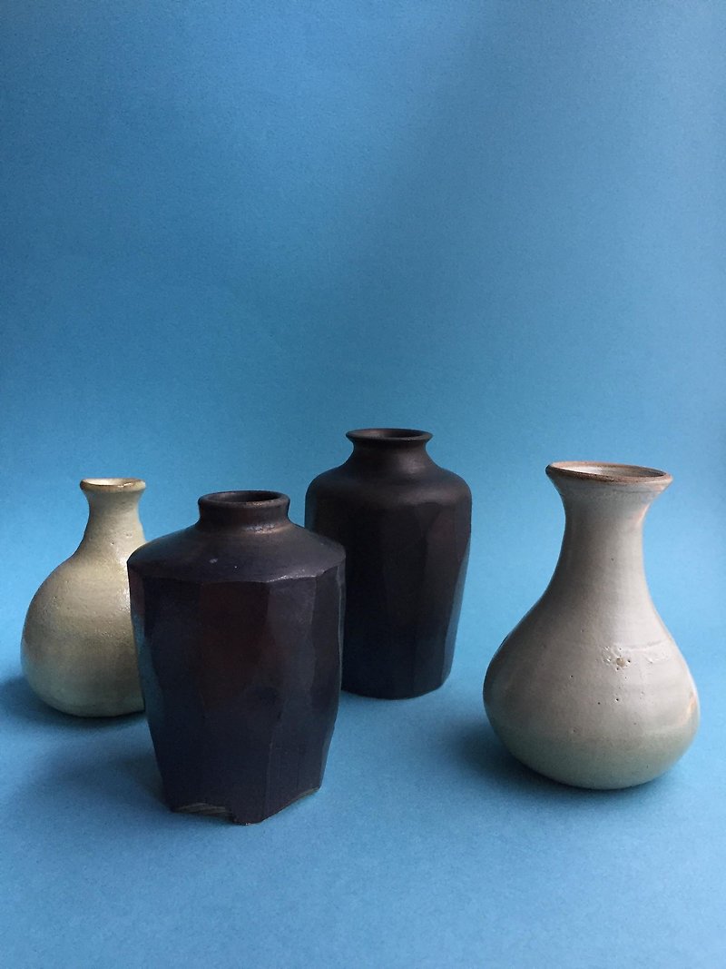 Small flower - Pottery & Ceramics - Pottery Black