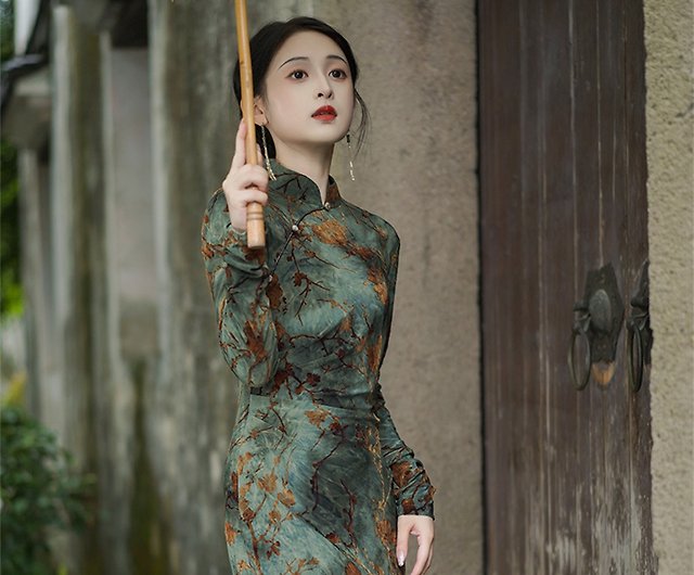 Vietnamese Fashion Elegance Ao Dai Dress Red Printing Improved