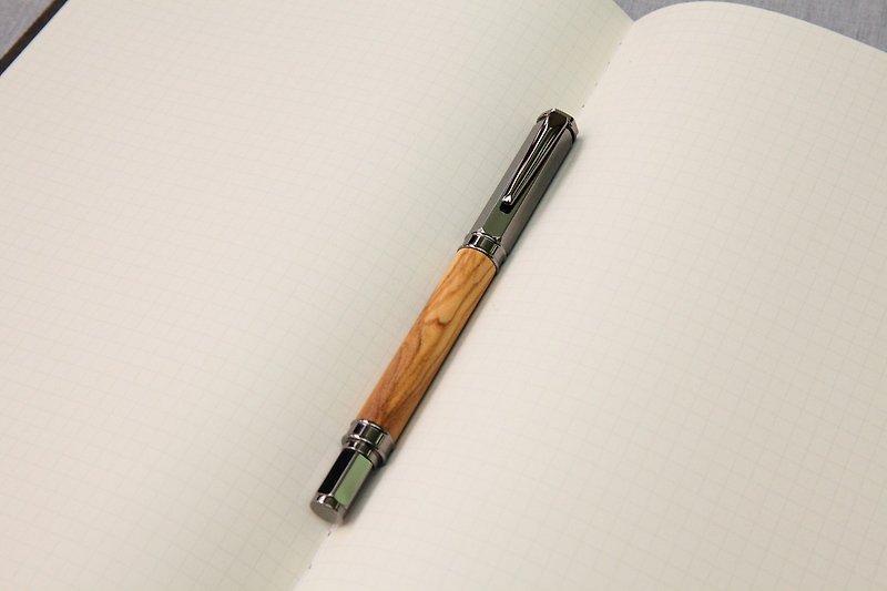 鐵槍色橄欖木磁吸式鋼筆 - 鋼筆 - 木頭 黃色