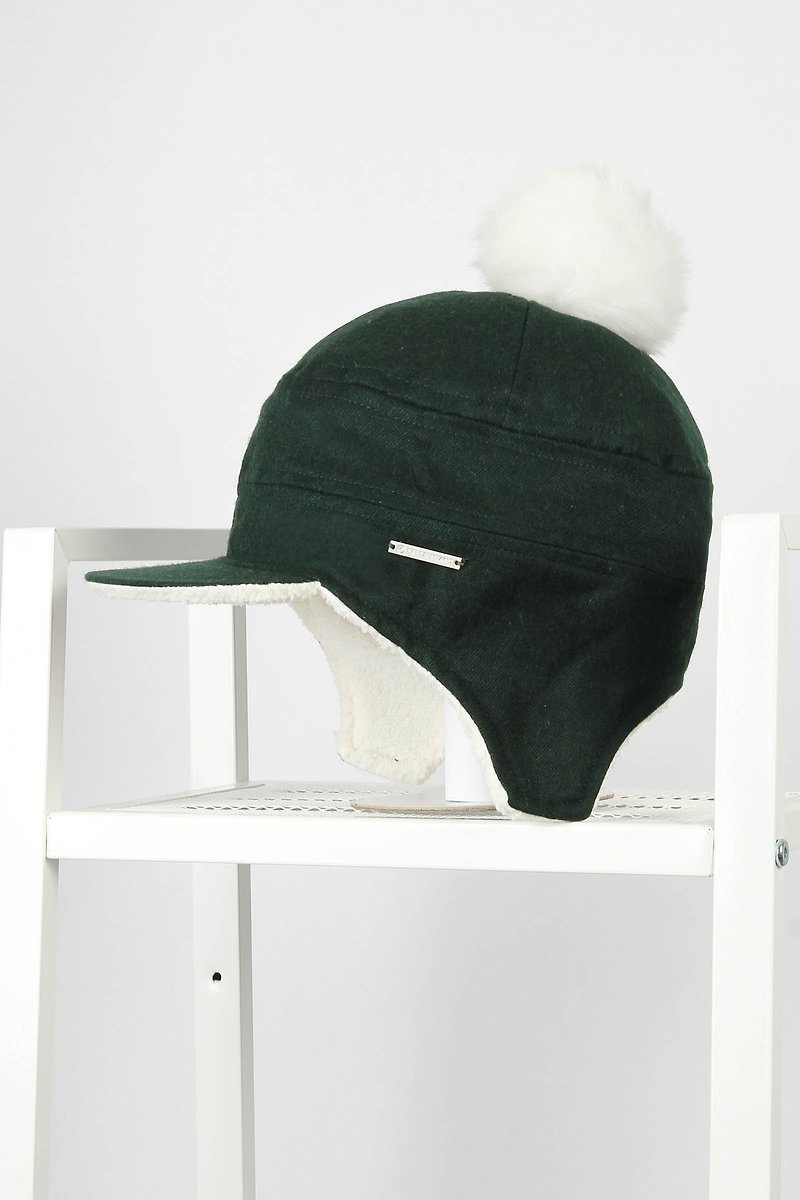Fluffy Christmas Two-Color Reflective Flying Cap - Christmas Green/White - หมวก - ขนแกะ สีเขียว