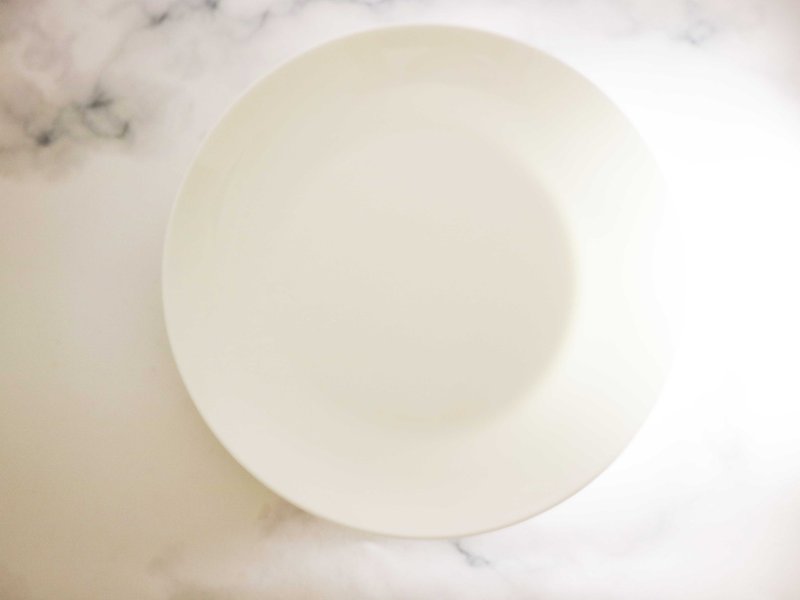 客製化瓷盤 傳圖客製款骨瓷杯盤(自備圖案) - 盤子/餐盤 - 陶 多色