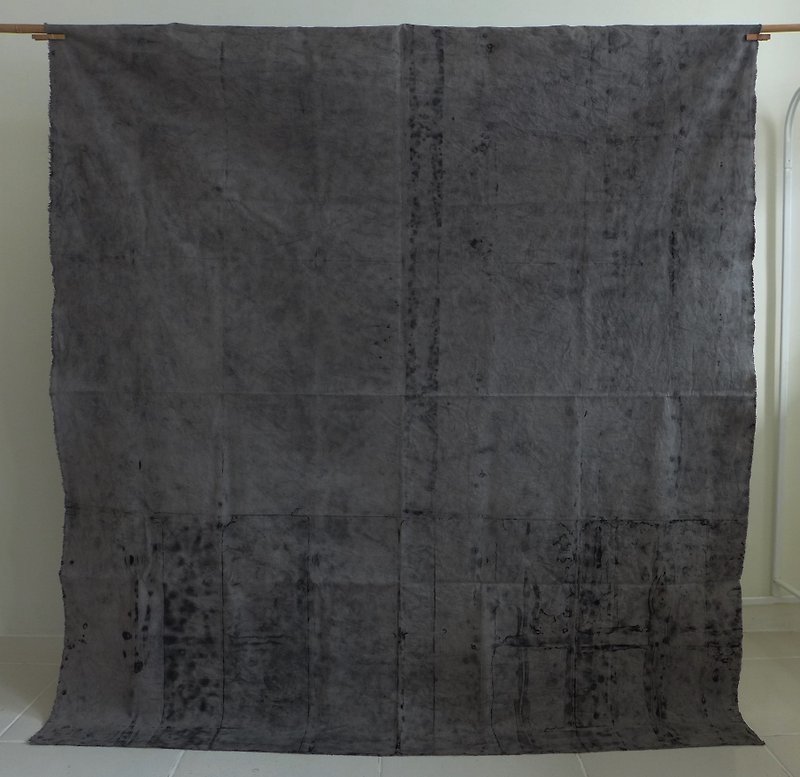 rust stained tablecloth - ผ้ารองโต๊ะ/ของตกแต่ง - ผ้าฝ้าย/ผ้าลินิน 