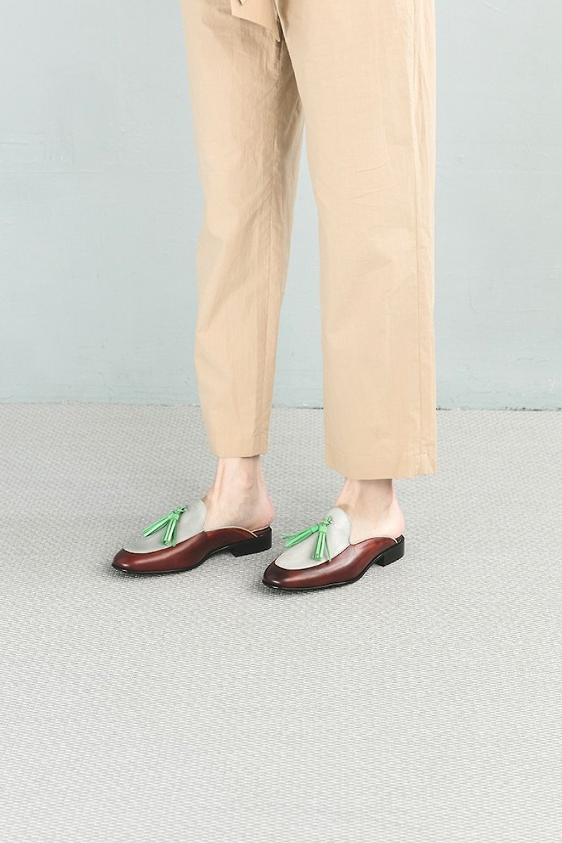 HTHREE Tassel Loafer Slippers / Hai Lao Tea and Fog White / Tassel Loafer Slippers - Women's Leather Shoes - Genuine Leather Brown