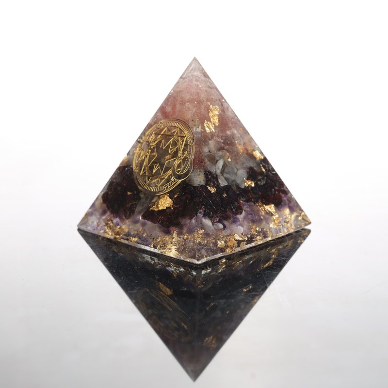 【招桃花】愛戀魔法陣奧剛大金字塔Orgonite水晶療癒人緣智慧 - 擺飾/家飾品 - 水晶 粉紅色