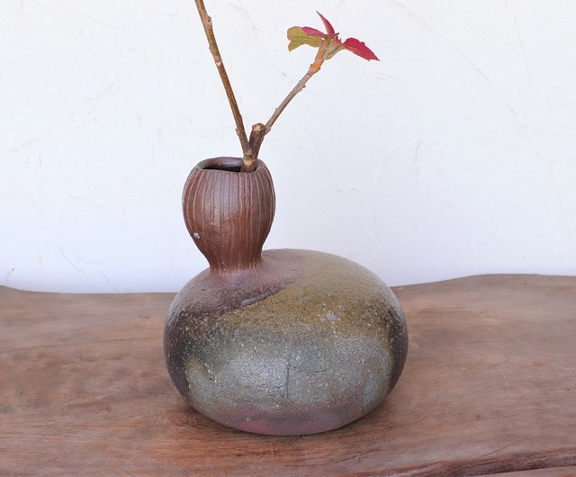 備前焼 花入れ h3-042 - ショップ 宗兵衛窯 花瓶・植木鉢 - Pinkoi