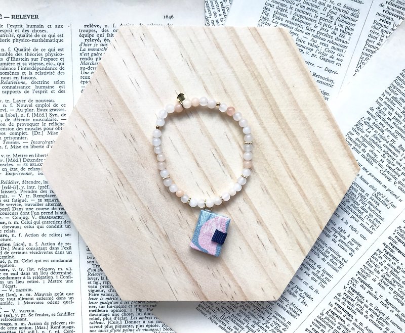 Mini Book Bracelet | Pink & Blue - สร้อยข้อมือ - ผ้าฝ้าย/ผ้าลินิน สึชมพู