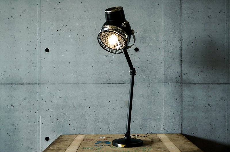 The Rider s Eye classic old car headlight remade industrial style jointed table lamp - Lighting - Other Metals Black