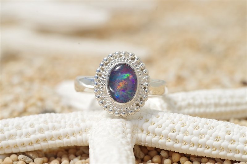 世界にたった一つ　虹色の輝きオパールのシルバーリング - 戒指 - 寶石 多色