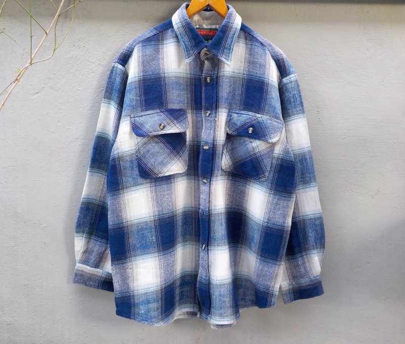 FOAK vintage ocean blue and white squares wool shirt - เสื้อเชิ้ตผู้ชาย - วัสดุอื่นๆ สีน้ำเงิน