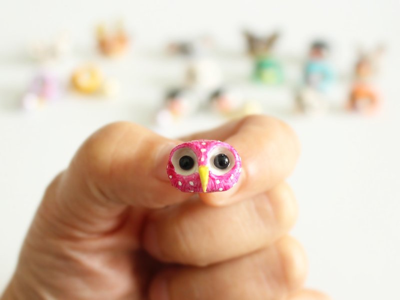 Owl stud earring / clip on earring.  - Five Colours  Single earring - Earrings & Clip-ons - Pottery Pink