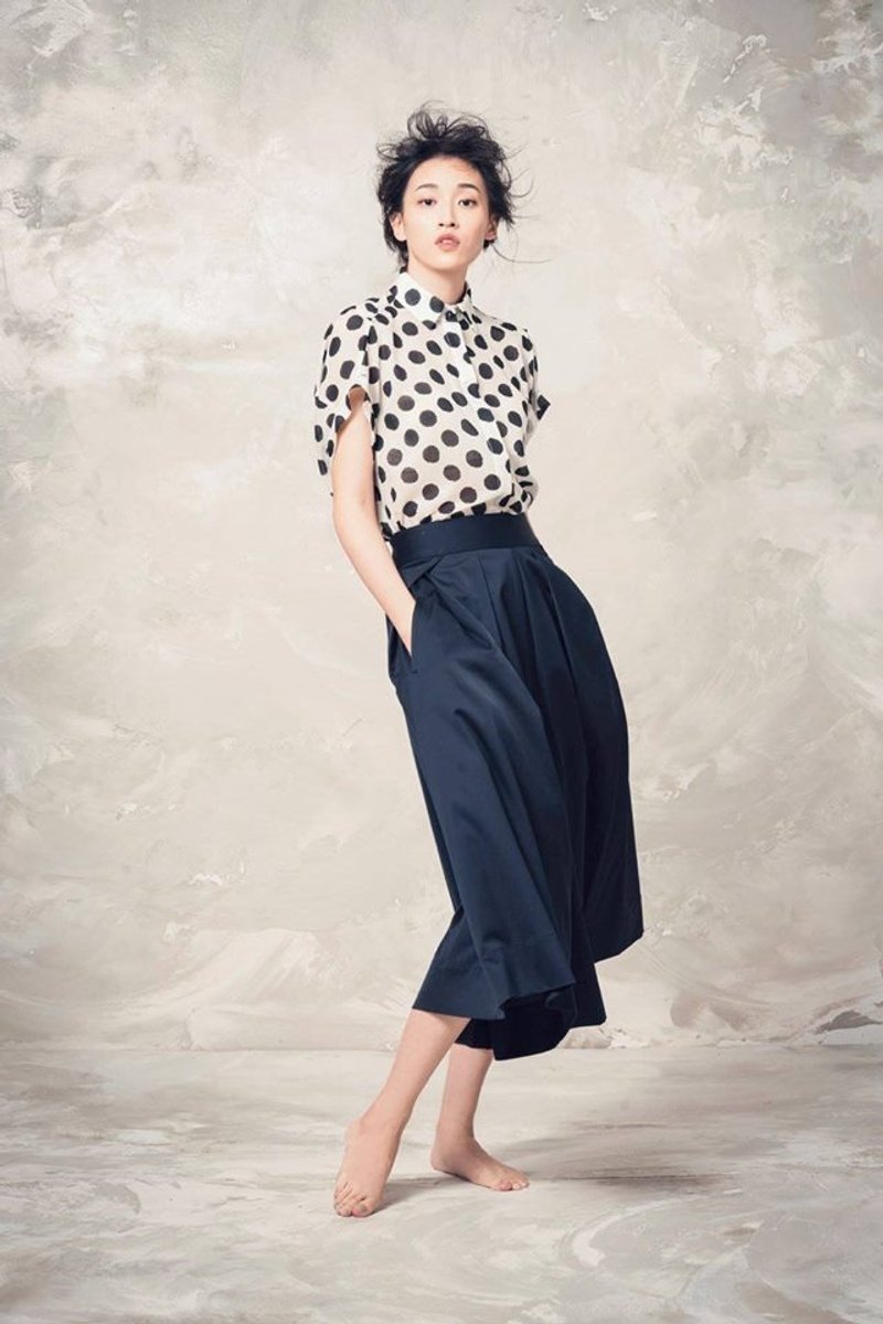 點點長襯衫 - 女襯衫 - 其他材質 白色