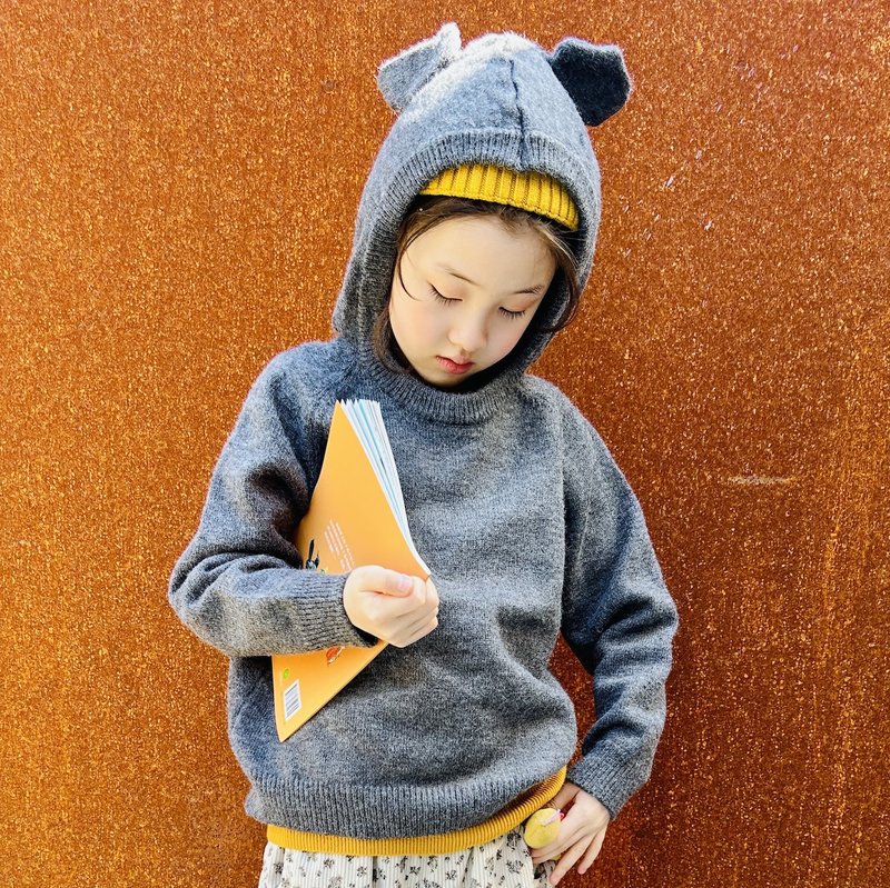 Gray ear-warming sweater/hooded T-shirt children's clothing - Tops & T-Shirts - Cotton & Hemp Gray