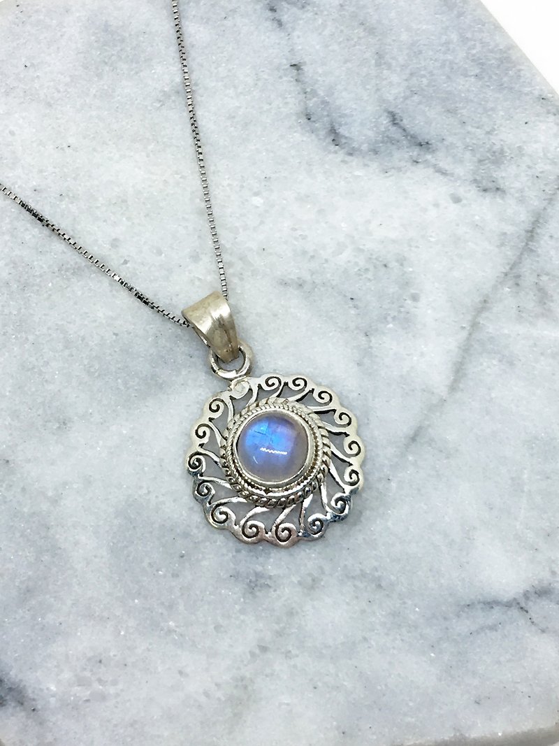 Moonlight stone 925 sterling silver mandala style necklace Nepal handmade mosaic production - Necklaces - Gemstone Blue