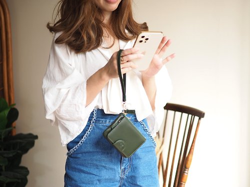 Charin Mary (Green) : Mini wallet, short wallet, cow leather, Brown-grey, Zip pouch