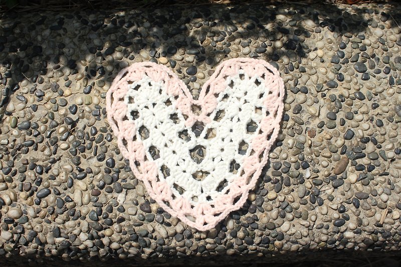 粉紅白色 心形墊 Heart shaped mat - 裝飾/擺設  - 棉．麻 粉紅色