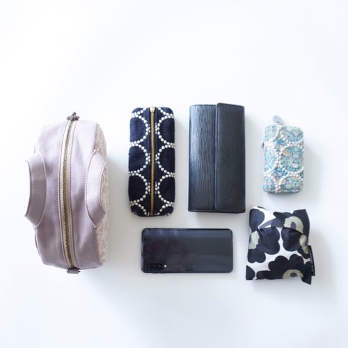 ミナペルホネン　タック入りフラップショルダーバック anemone ミナペルホネン 半月 ショルダーバッグ anemone mina perhonen