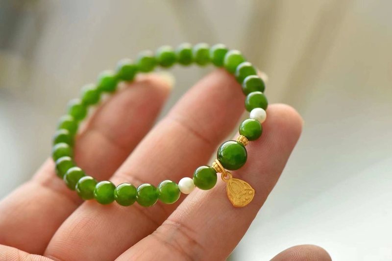 Natural Hotan Jade/Khotanese Jade-Jasper Pearl Sterling Silver Lotus Canopy Pendant Design Single Circle Bracelet - สร้อยข้อมือ - หยก สีเขียว