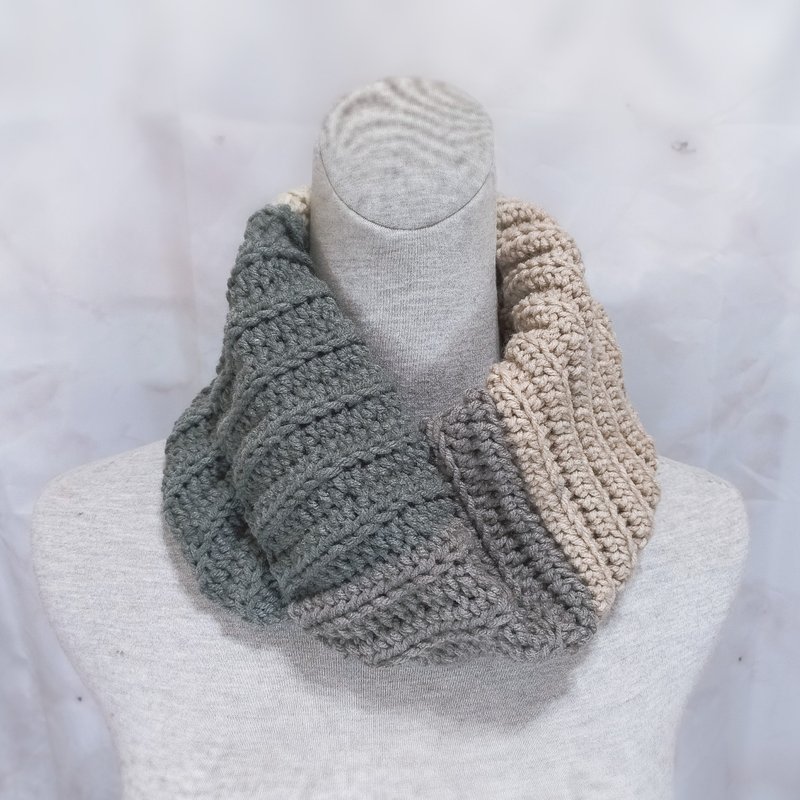 Gray space dyed single circle woolen neck scarf - Knit Scarves & Wraps - Cotton & Hemp Gray