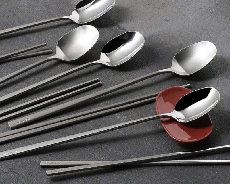 TACKAON glossy/matte spoon and chopstick set made in Korea - ตะเกียบ - สแตนเลส สีเงิน