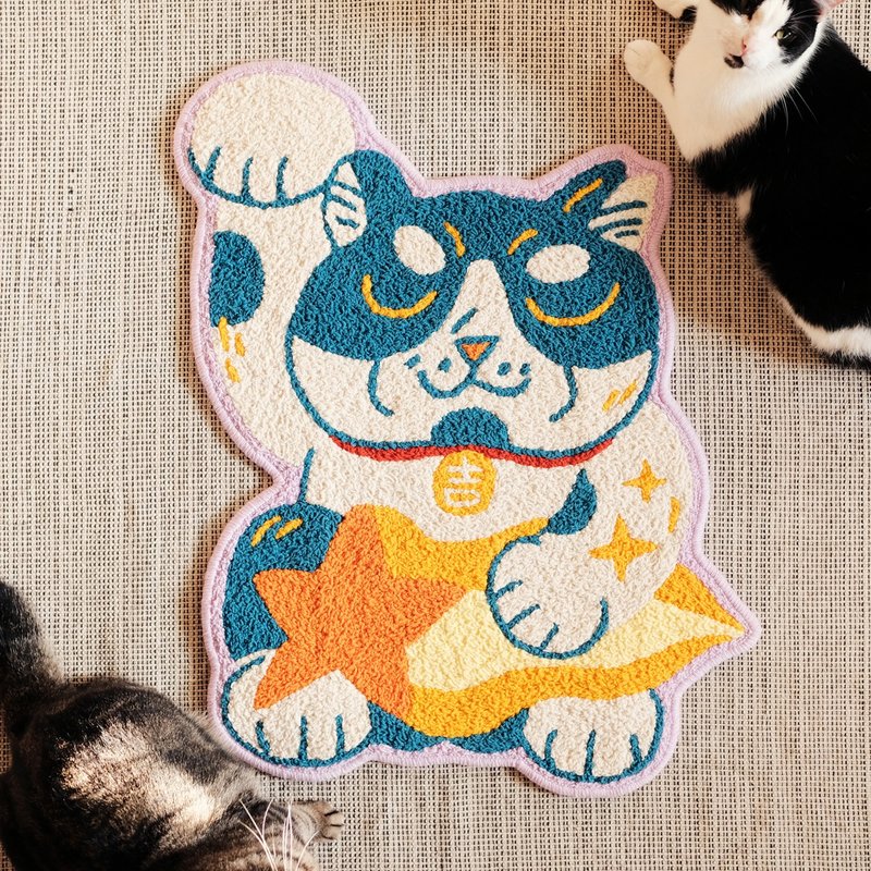 Lucky Charm Rug / Maneki-neko Qji - พรมปูพื้น - เส้นใยสังเคราะห์ หลากหลายสี
