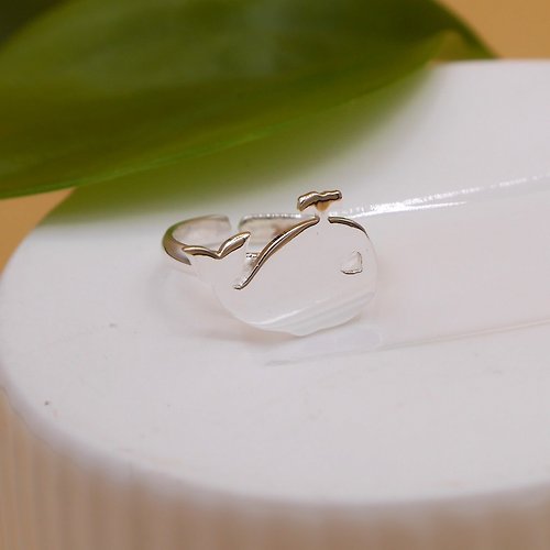 CASO JEWELRY Handmade Little Whale Ring - Silver plated on brass Little Me by CASO jewelry