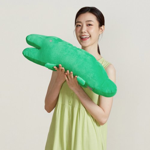 YVONNE COLLECTION以旺傢飾 網路限定 | 鱷魚造型短抱枕-草綠