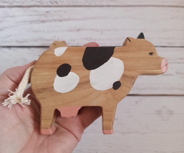 子供と牛の置物 鉄製 4.3㎏ 子供と牛の置物 鉄製 4.3㎏ 木製のおもちゃの牛と子牛、