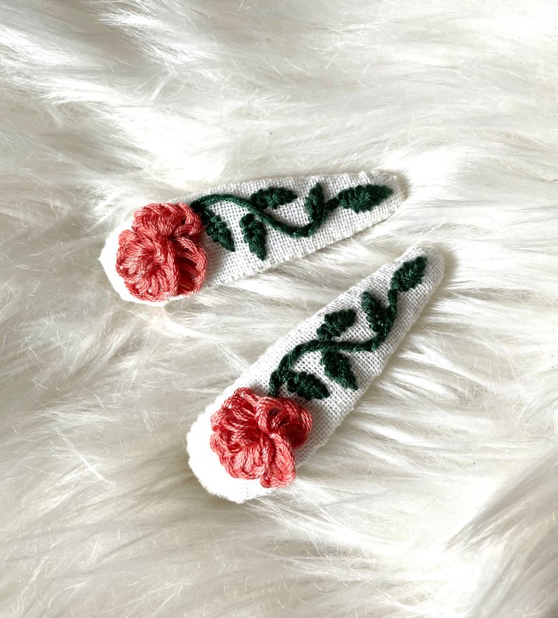 Hand-Embroidered Floral Hair Clips – Set of 2, Hand Embroidered Hair Clips - 髮圈/髮夾 - 棉．麻 橘色
