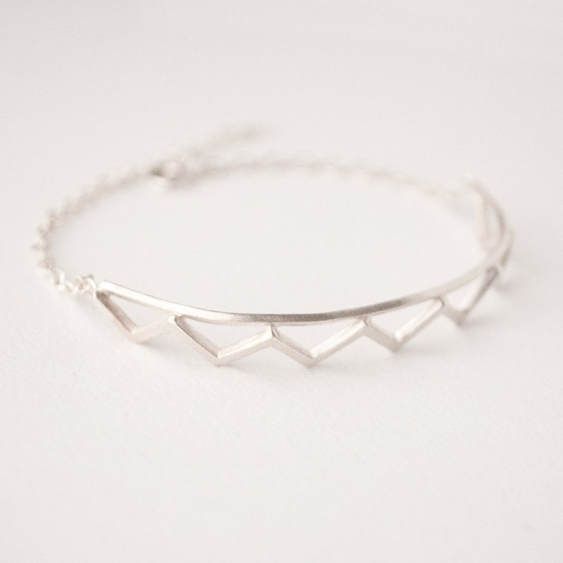 Triangle chain bracelet - Bracelets - Sterling Silver Silver