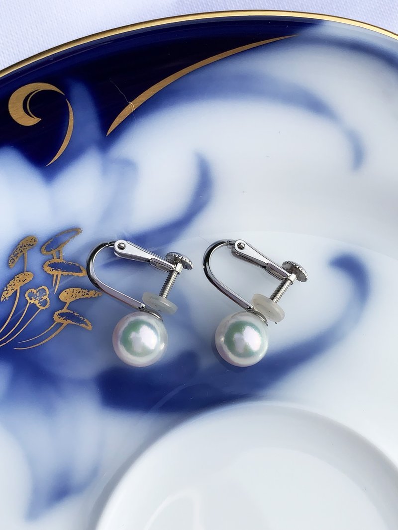 Made-To-Order 925 Sterling Silver Natural Colour Japanese Akoya Pearl Ear Clips - ต่างหู - ไข่มุก ขาว