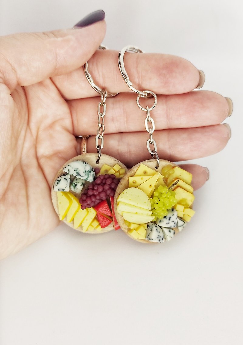 keychain with decor, gift for him, gift for her, gift idea, cheese love - ที่ห้อยกุญแจ - ดินเหนียว 