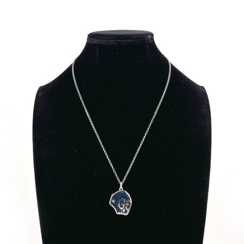 日本直送 中古美品】グッチ GUCCI ネックレス グッチゴースト スカル