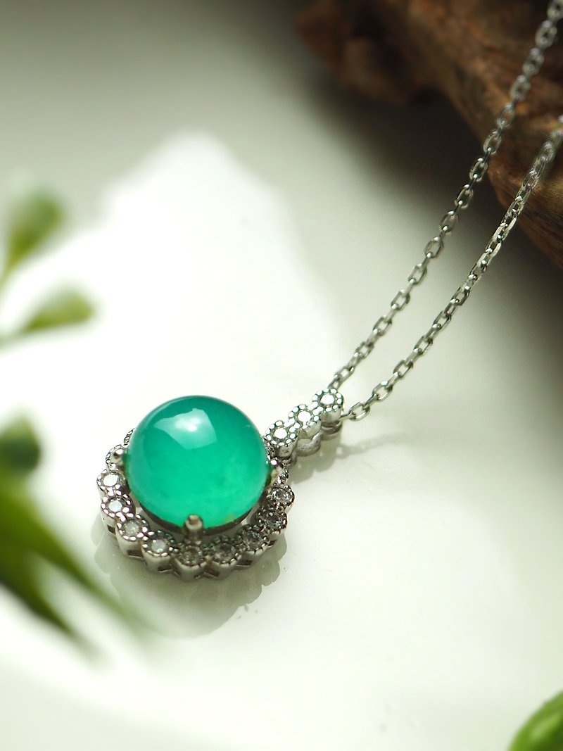 Taiwan Sapphire Series || Yuanyuanman|| Taiwan Sapphire Round Silver Necklace - สร้อยคอ - เงิน สีน้ำเงิน