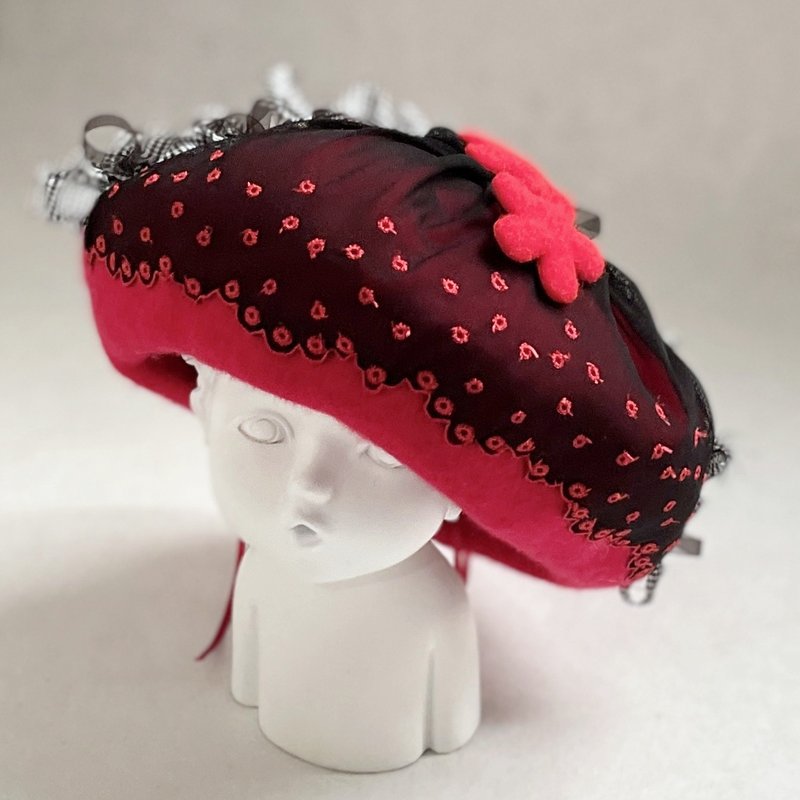 貝蕾帽beret /童話刺繡格紋編織紗畫家帽羊毛貝雷帽帽子蓓蕾帽子 - 帽子 - 羊毛 紅色