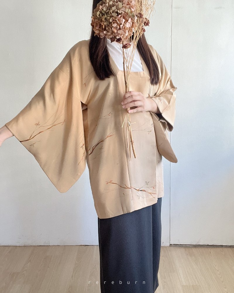 日本製和風印花薄款橘色古著道行羽織和服外套 - 女大衣/外套 - 聚酯纖維 卡其色