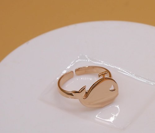 CASO JEWELRY Handmade Little Whale Ring - Pink gold plated on brass Little Me by CASO jewelry