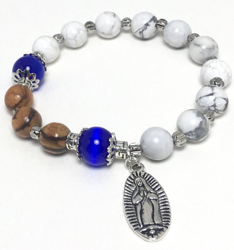 Bracelet imported 8mm olive wood beads 8mm white turquoise 10mm cat's eye blue crystal with Jesus 8250010 - สร้อยข้อมือ - วัสดุอื่นๆ ขาว