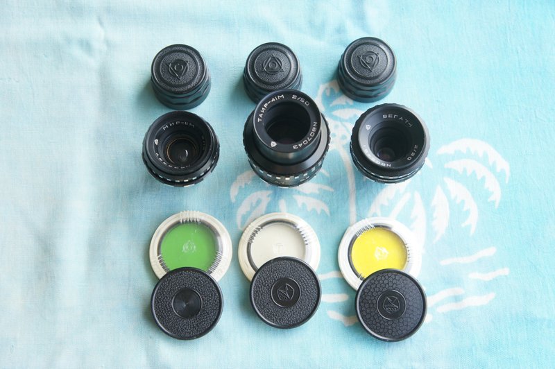 LOT OF 3 LENSES MIR-11M 12mm F2 lens & VEGA-7-1 20mm F2 lens & TAIR-41M 50mm F2 - 相機/拍立得/底片相機 - 其他材質 