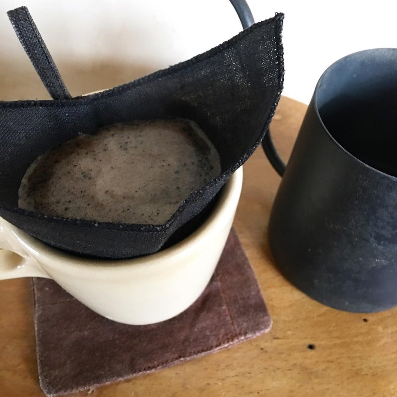 Kakishibu Linen coffee filter that can be used repeatedly S ink black S size - เครื่องทำกาแฟ - ผ้าฝ้าย/ผ้าลินิน สีนำ้ตาล