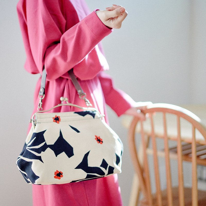横長ベンリーがま口バッグ マーガレット 【 日本製 】ハンドバッグ Frame Bag - 手提包/手提袋 - 棉．麻 黑色