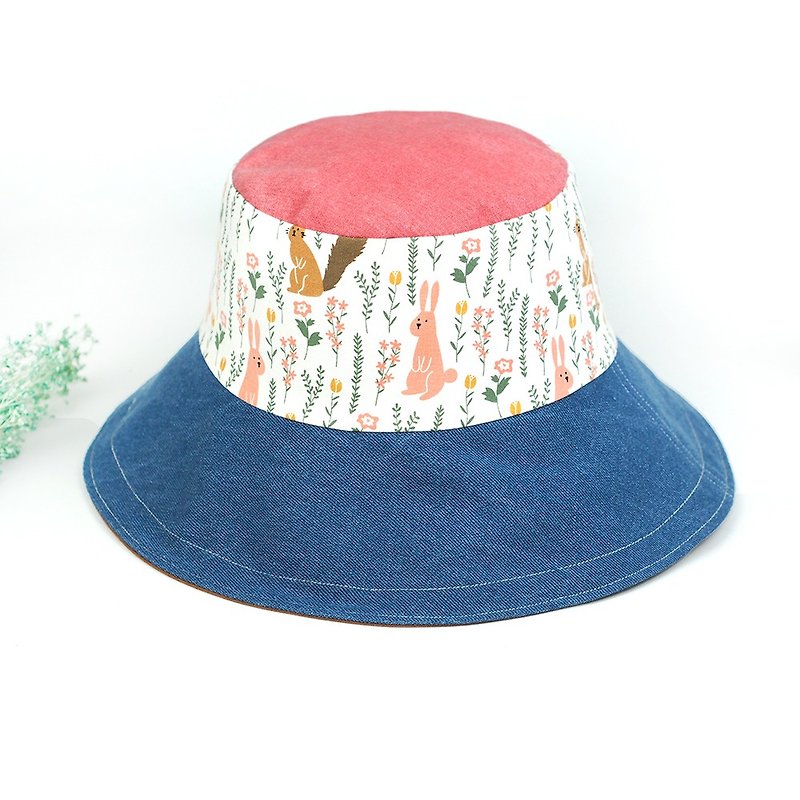 Handmade double-sided bucket hat - หมวก - ผ้าฝ้าย/ผ้าลินิน ขาว
