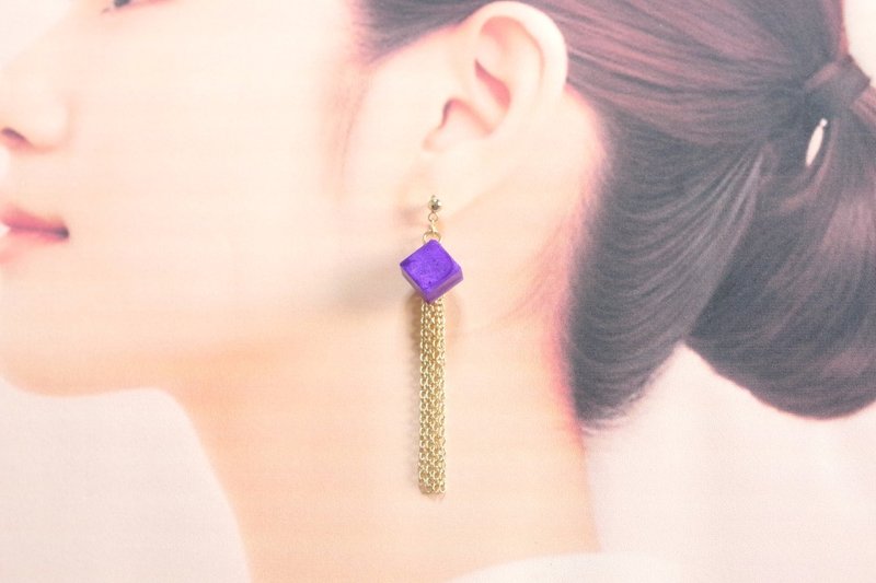 Resin Art Cube and Fringe Earrings - Gentian - ต่างหู - เรซิน สีม่วง