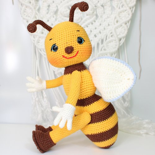 ZiminaDoll Bee amigurumi crochet pattern in English Wasp toy DIY plush toy insect