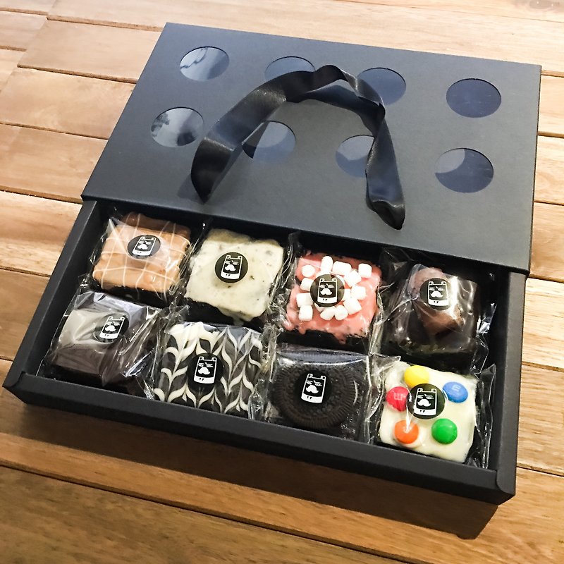 8 Mix Brownies Gift Box - เค้กและของหวาน - อาหารสด หลากหลายสี